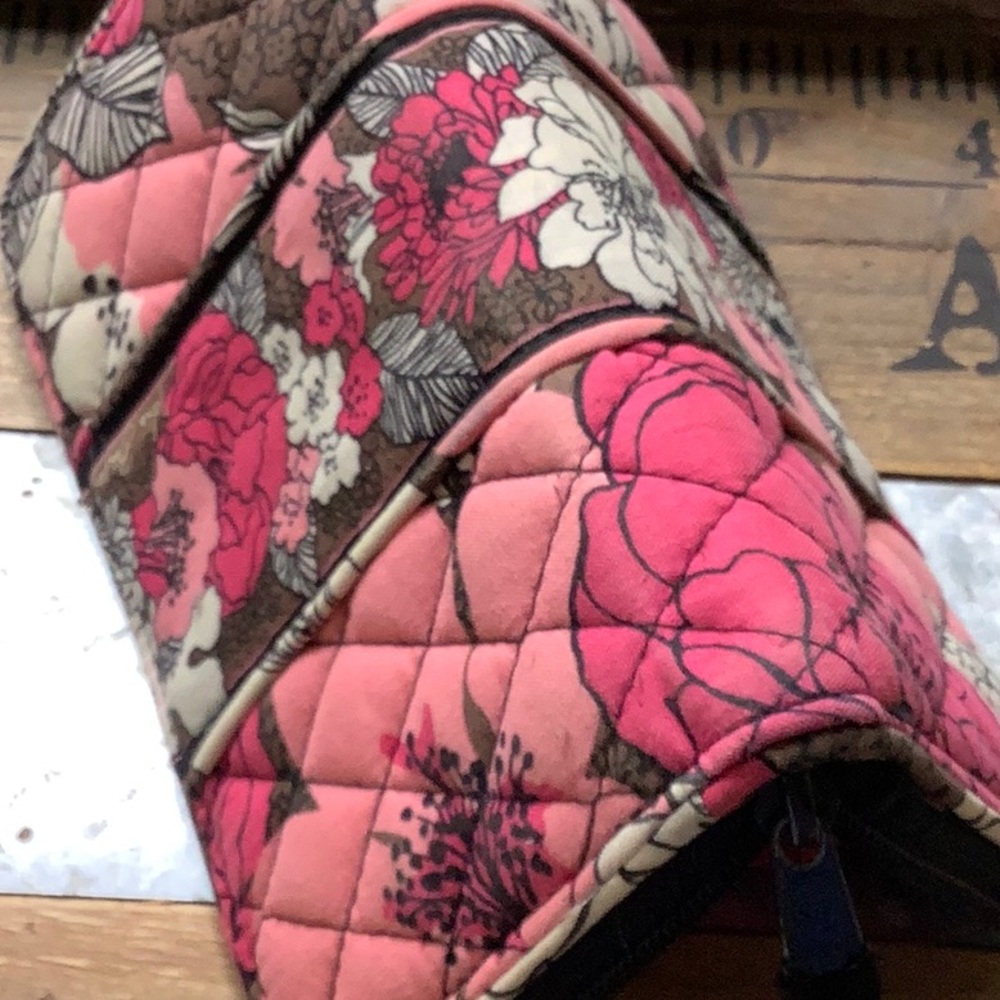 Vera Bradley Accordion Wallet In Mocha Rouge. - Picture 7 of 9